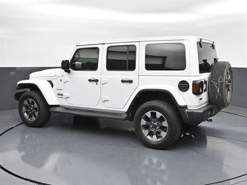 Used 2022 Jeep Wrangler Unlimited Sahara AWD/4WD image 26