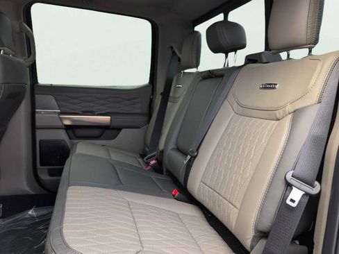 New 2026 Ford F250 Platinum w/ Platinum Plus Package AWD/4WD image 23