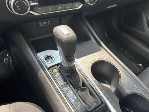 Used 2025 Nissan Altima 2.5 SV FWD image 42