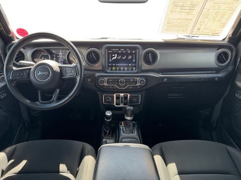 Used 2021 Jeep Wrangler Unlimited Sport AWD/4WD image 12