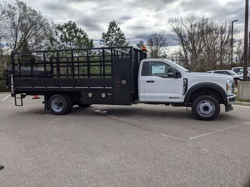 New 2024 Ford F550 XL image 3