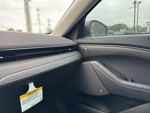 New 2025 Ford Mustang Mach-E Premium image 37