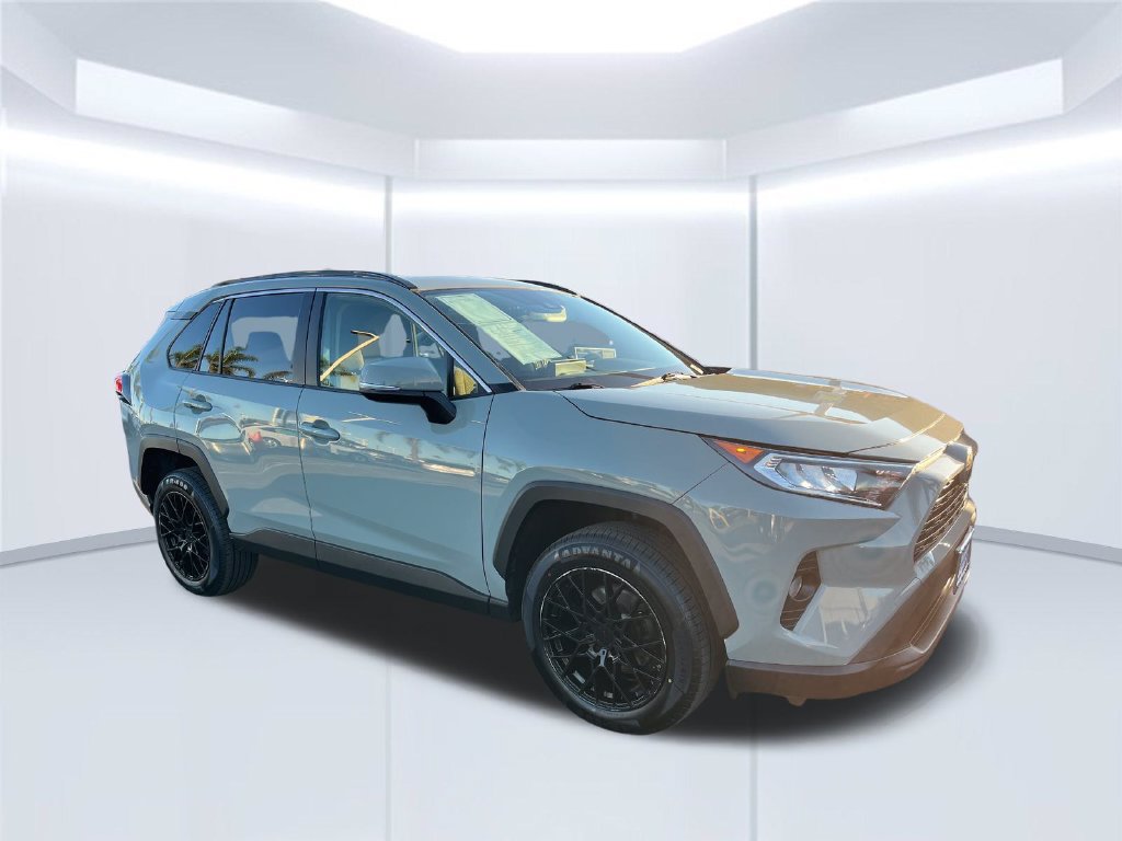 Used 2019 Toyota RAV4 XLE w/ Convenience Package FWD image 7