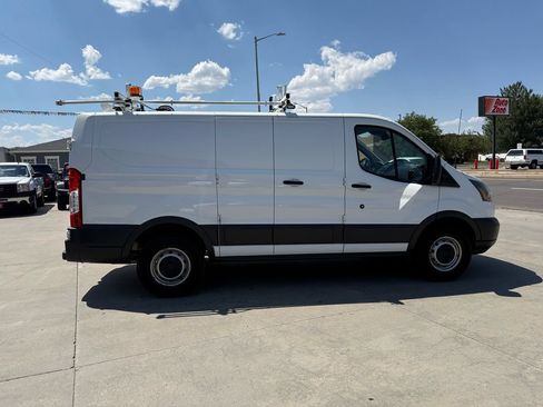 Used 2015 Ford Transit 250 130 Low Roof RWD image 7