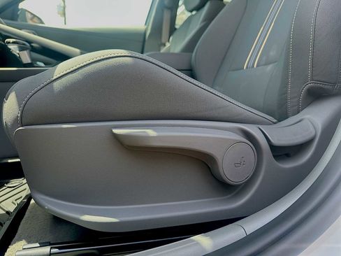 New 2026 Hyundai Elantra Sport FWD image 6