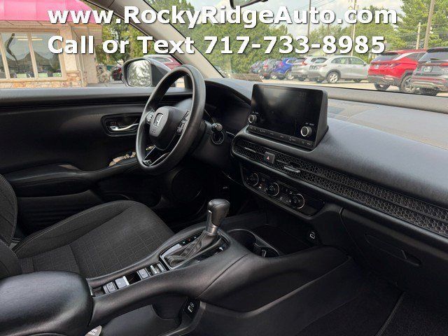 Used 2023 Honda HR-V LX image 10