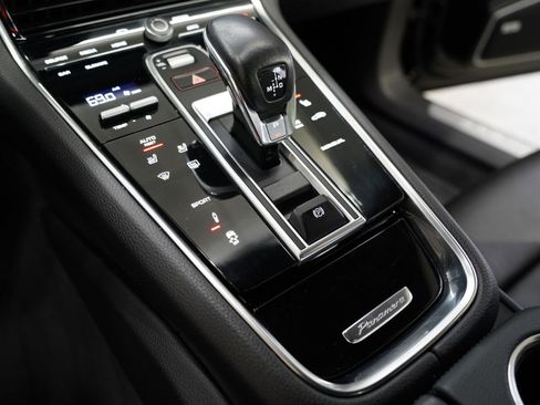 Used 2019 Porsche Panamera 4 Executive image 21