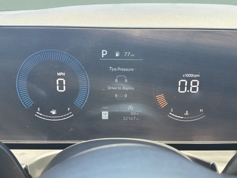 Certified 2025 Hyundai Tucson SE FWD image 17
