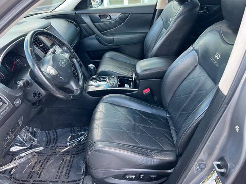 Used 2010 INFINITI FX35 AWD w/ Premium Pkg image 20