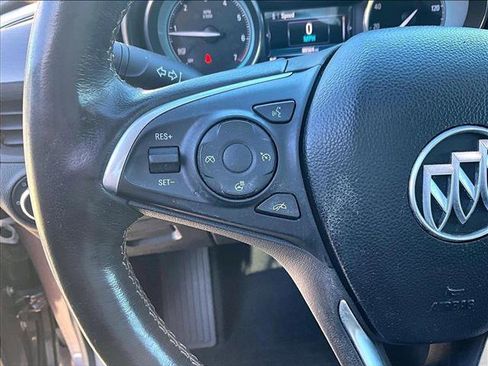 Used 2018 Buick Envision Essence image 18