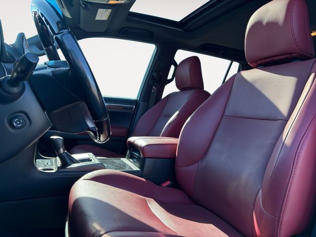 Used 2022 Lexus GX 460 Premium w/ Premium Package AWD/4WD image 9