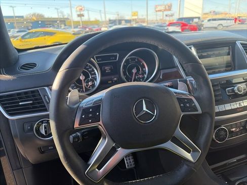 Used 2014 Mercedes-Benz GL 63 AMG 4MATIC image 10