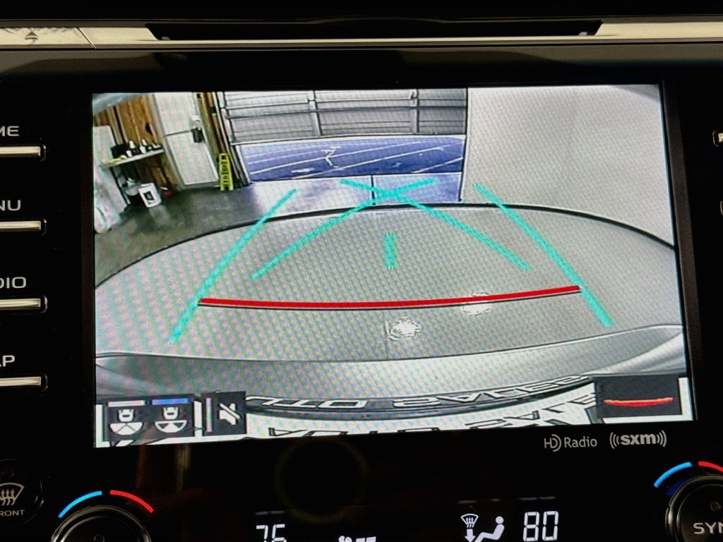 Used 2019 Toyota Camry XLE FWD image 37