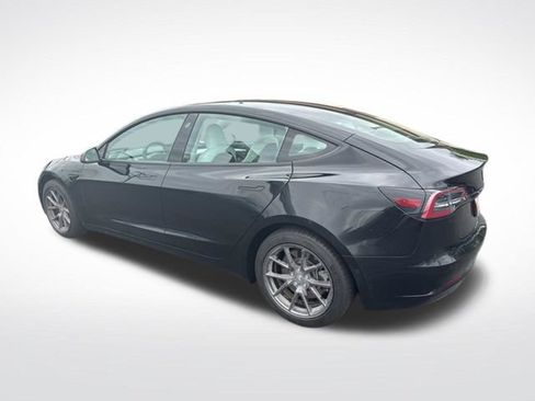 Used 2021 Tesla Model 3 Standard Range Plus RWD image 5