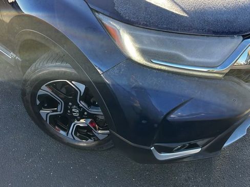 Used 2017 Honda CR-V Touring image 2