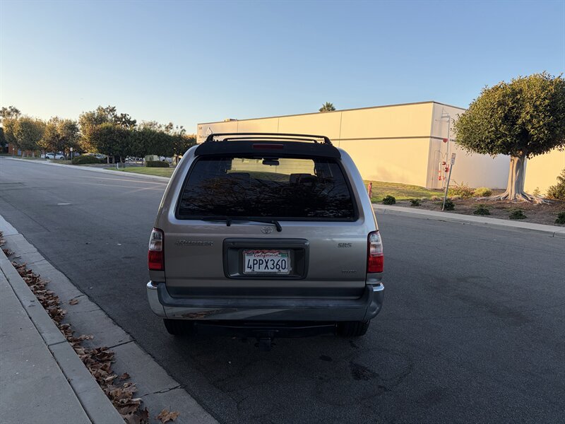 Used 2001 Toyota 4Runner SR5 RWD image 5