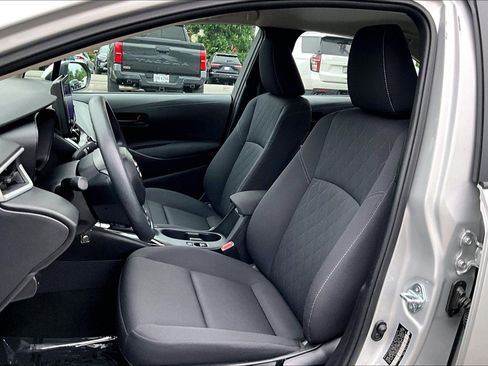 Used 2025 Toyota Corolla LE FWD image 23