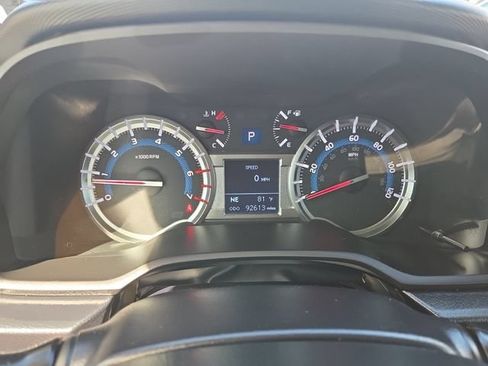 Used 2019 Toyota 4Runner TRD Off-Road AWD/4WD image 5