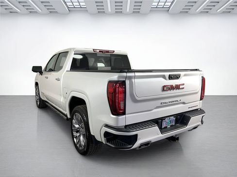 Used 2022 GMC Sierra 1500 Denali w/ Denali Reserve Package AWD/4WD image 9