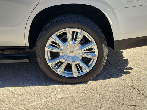 Used 2021 Chevrolet Tahoe High Country w/ Premium Package image 8