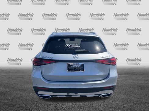 Used 2026 Mercedes-Benz GLC 300 4MATIC image 9