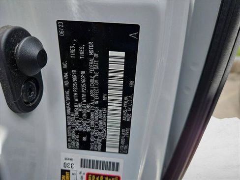 Used 2023 Toyota Sienna Limited AWD/4WD image 26