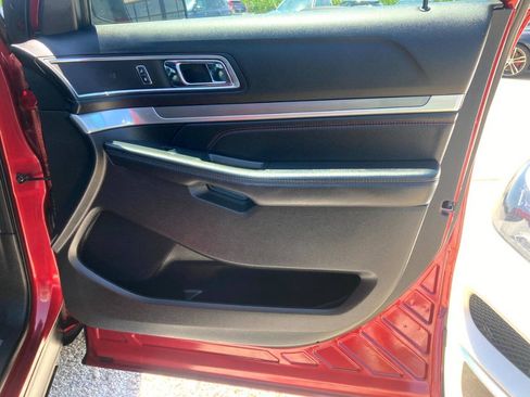 Used 2017 Ford Explorer Sport w/ Equipment Group 401A AWD/4WD image 17