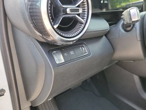 Certified 2025 Chevrolet Equinox LT FWD image 24