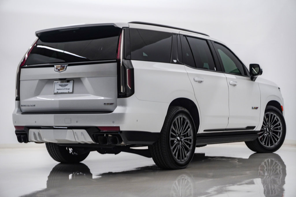 Used 2023 Cadillac Escalade V w/ Heavy-Duty Trailer Package AWD/4WD image 9