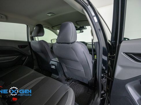 Used 2025 Subaru Crosstrek 2.5i Premium w/ Crosstrek Mirror Package AWD/4WD image 34