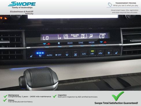 Used 2021 Toyota Sienna Platinum FWD image 22