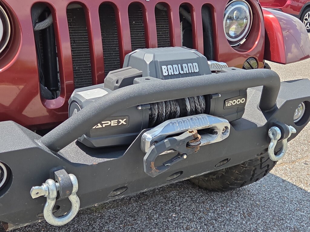 Used 2008 Jeep Wrangler Sahara w/ Dual Top Group AWD/4WD image 9