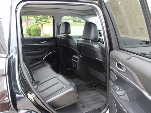 Used 2023 Jeep Grand Cherokee 4WD 4xe w/ Luxury Tech Group II image 52