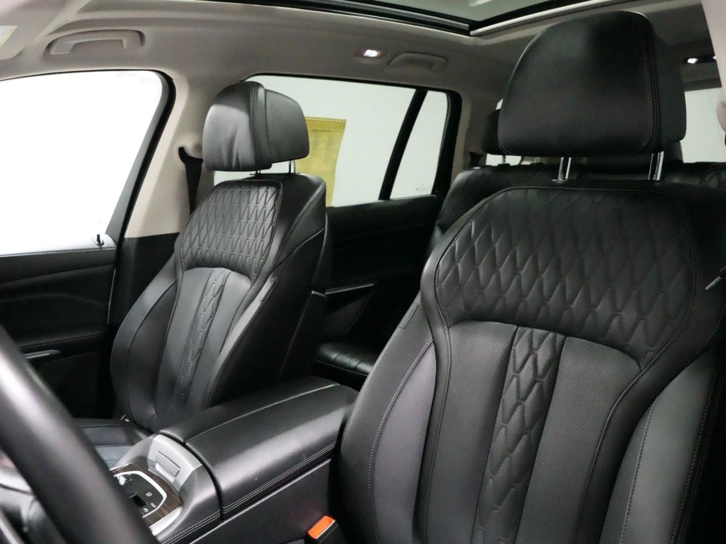 Used 2023 BMW X7 xDrive40i w/ Climate Comfort Package AWD/4WD image 4