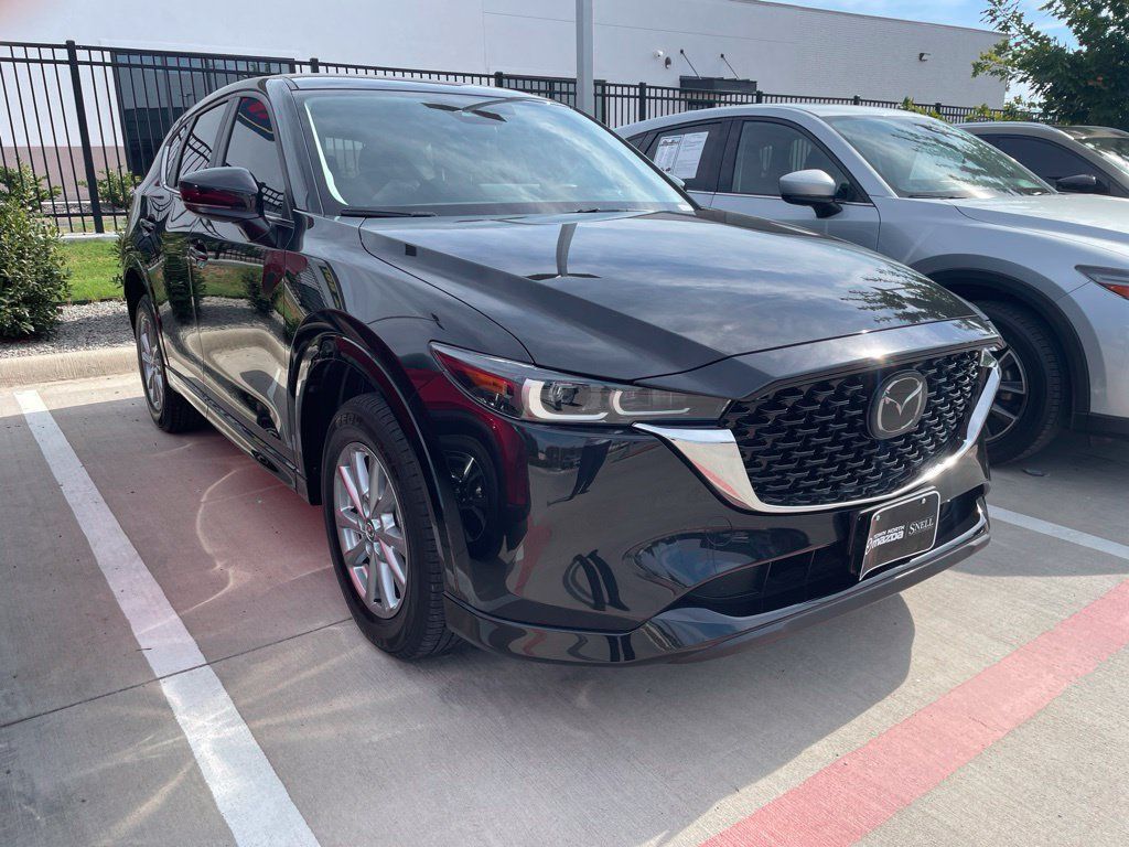 Used 2024 MAZDA CX-5 AWD 2.5 S w/ Select Package image 2