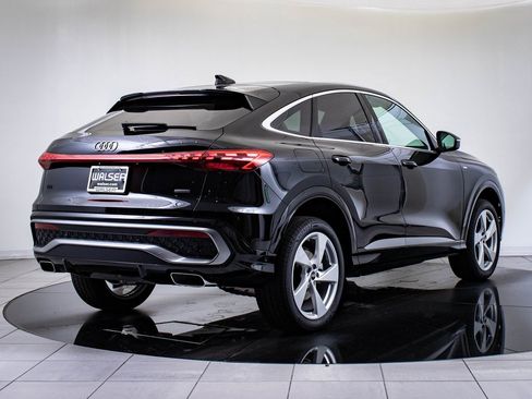 New 2025 Audi Q5 Premium Plus image 10