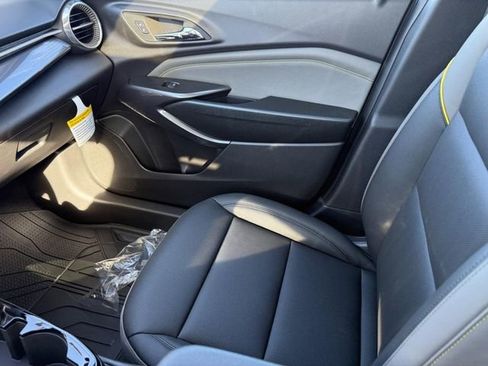 New 2026 Chevrolet Trax ACTIV w/ Sunroof Package image 16