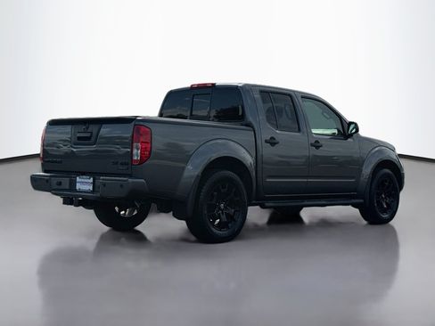 Used 2018 Nissan Frontier SV w/ Value Truck Package AWD/4WD image 7