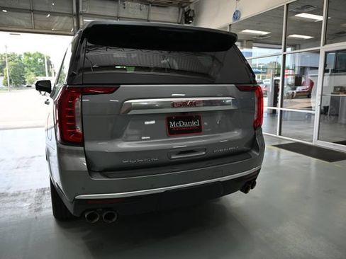 Used 2024 GMC Yukon Denali AWD/4WD image 6