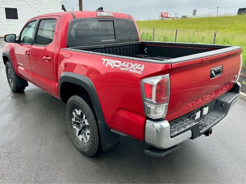 Used 2023 Toyota Tacoma TRD Off-Road AWD/4WD image 7