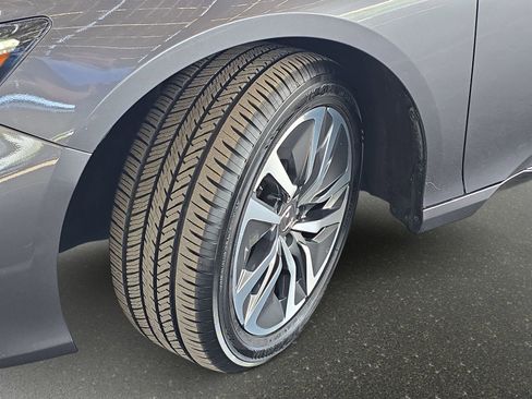 Certified 2018 Honda Accord Touring image 32
