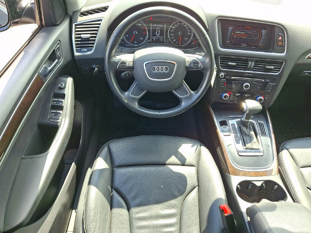 Used 2014 Audi Q5 2.0T Premium w/ Lighting Package AWD/4WD image 3