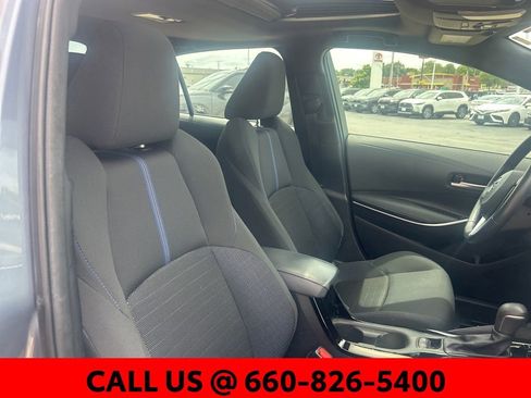 Used 2022 Toyota Corolla SE w/ SE Premium Package FWD image 5