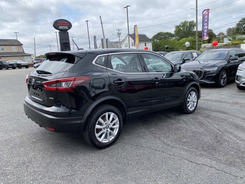 Used 2021 Nissan Rogue Sport S image 7