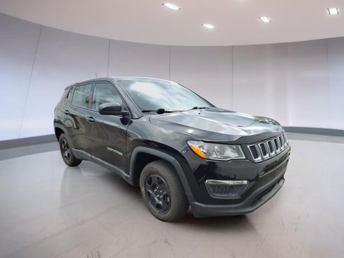 Used 2021 Jeep Compass Sport w/ Cold Weather Group FWD image 1