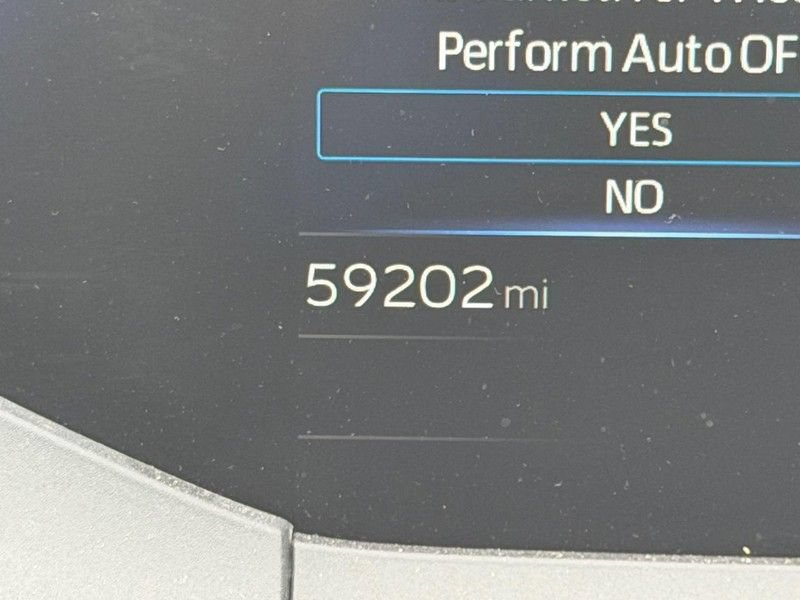 Used 2025 Toyota Prius LE FWD image 18