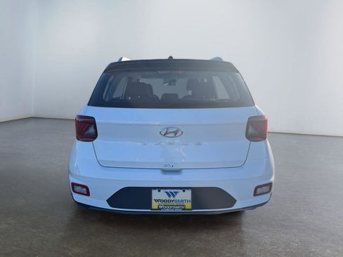 New 2026 Hyundai Venue SEL image 6