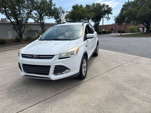 Used 2014 Ford Escape SE w/ Equipment Group 201A AWD/4WD image 13