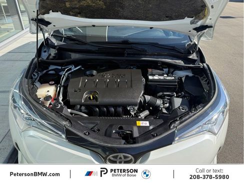 Used 2019 Toyota C-HR LE FWD image 32