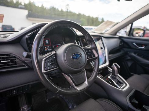 Used 2024 Subaru Outback Premium AWD/4WD image 10